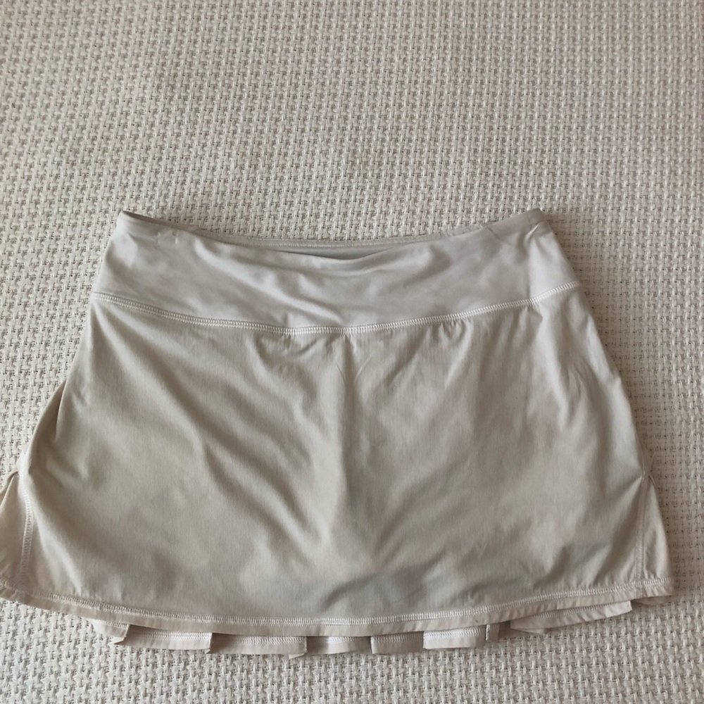 Lululemon tennis skirt (white)